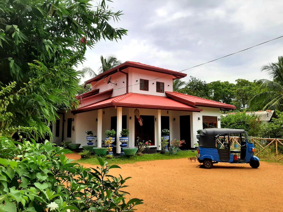 Villa Udara Guest - Yala Safari Extérieur photo