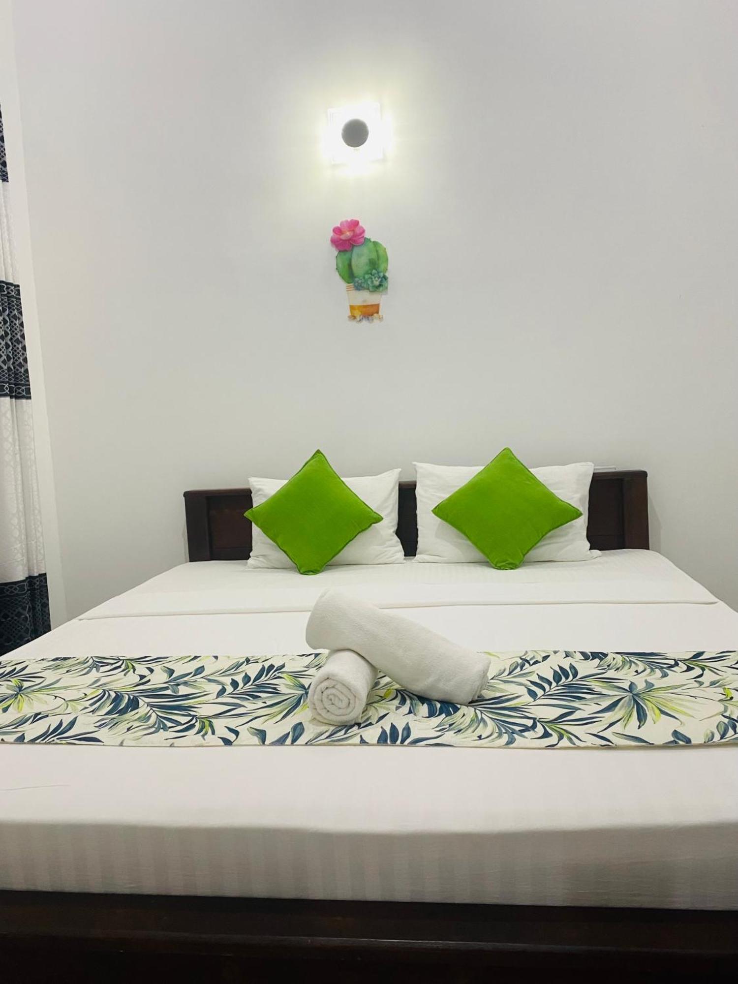 Villa Udara Guest - Yala Safari Extérieur photo